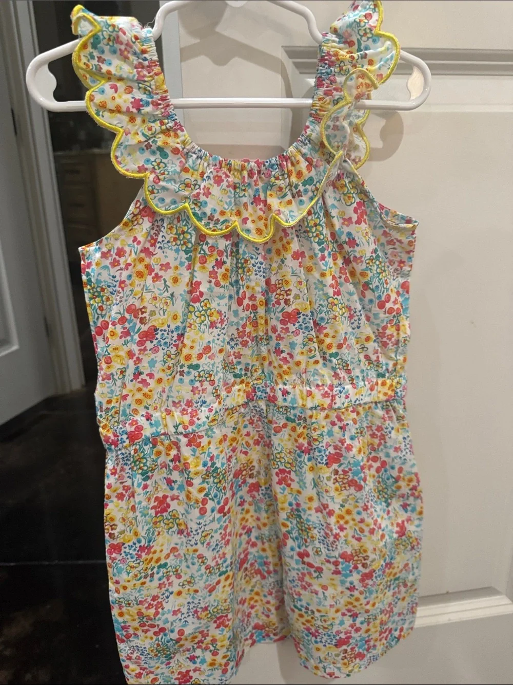 Bisby NWT size 6 Girls Floral Ruffle Romper in Yellow, Pink & Blue